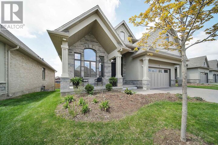Property Photo:  1710 Ironwood Road 13  ON N6K 0G9 