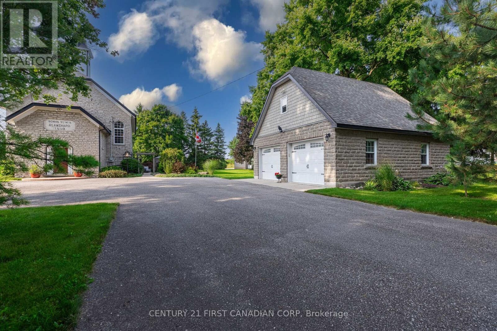 Property Photo:  1772 Perth Rd 139 Road  ON N4X 1C8 