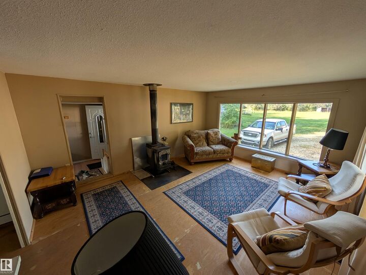 Property Photo: 3320 Hwy 633 AB T0E 0A0