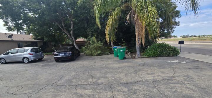 Property Photo:  5576 E Belmont Avenue  CA 93727 