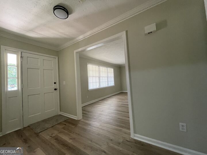 Property Photo: 1679 Oak Forest Drive SE GA 30013