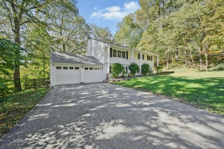 Property Photo: 2 Sheeprock Rd NJ 07405