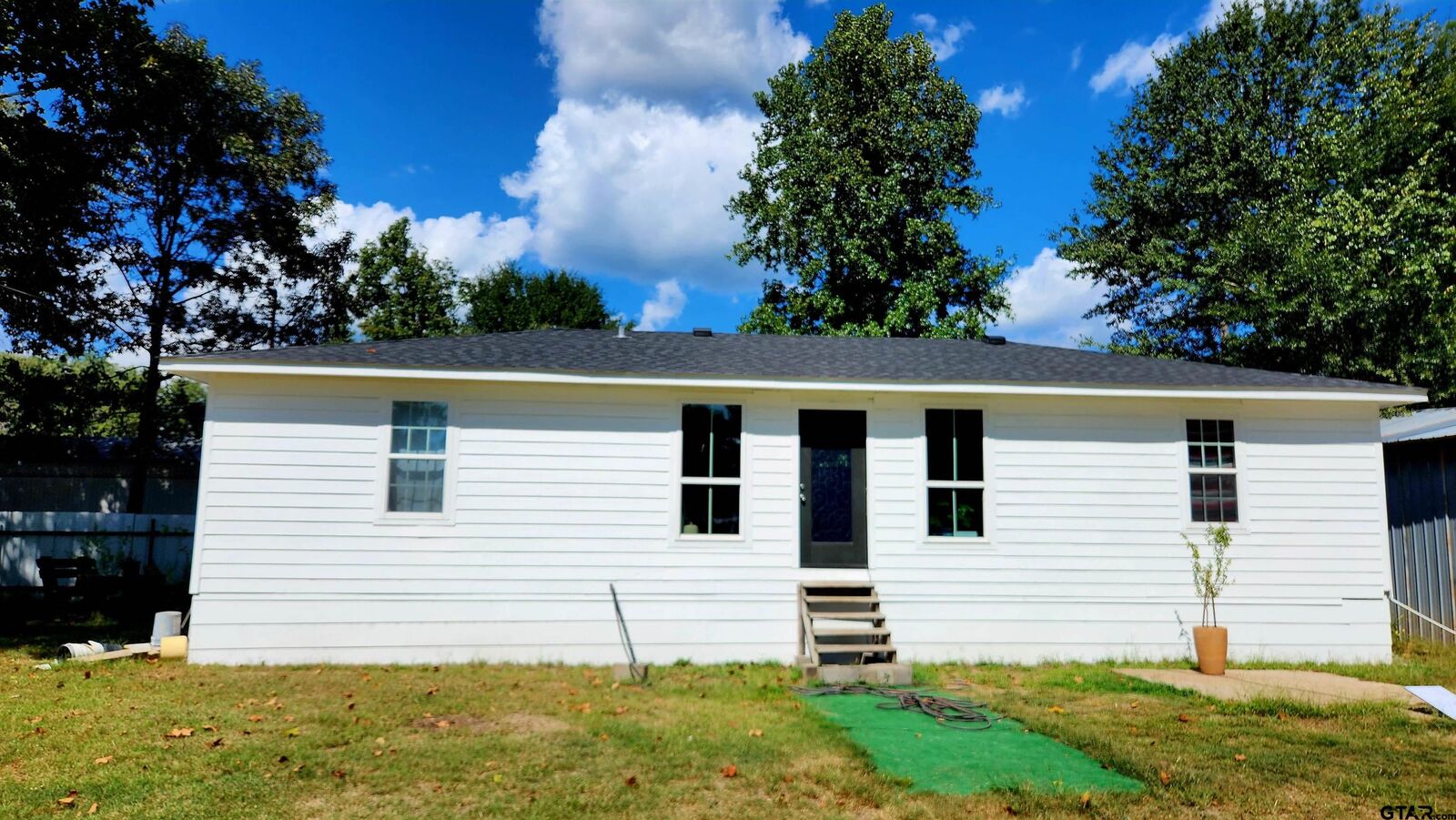 Property Photo:  150 Danyeur Lane  TX 75480