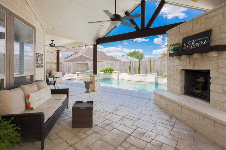 Property Photo:  14423 Cabot Lodge Lane  TX 77429 