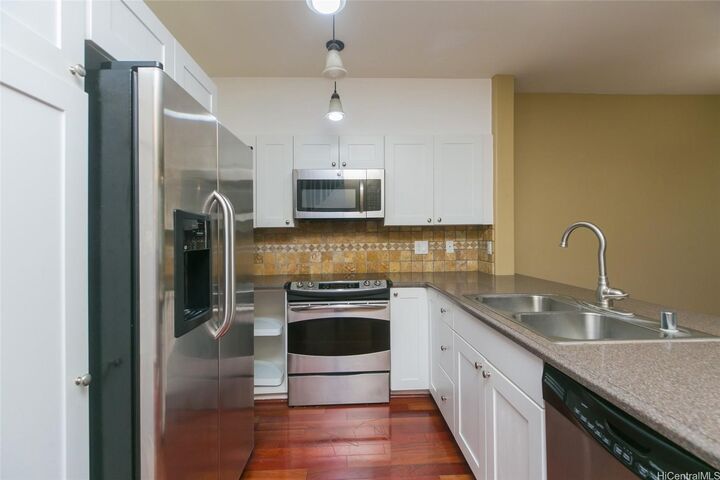 Property Photo:  91-1387 Keoneula Boulevard 1502  HI 96706 