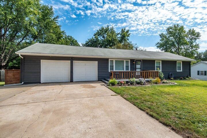 Property Photo:  404 SW 9th Street  MO 64015 