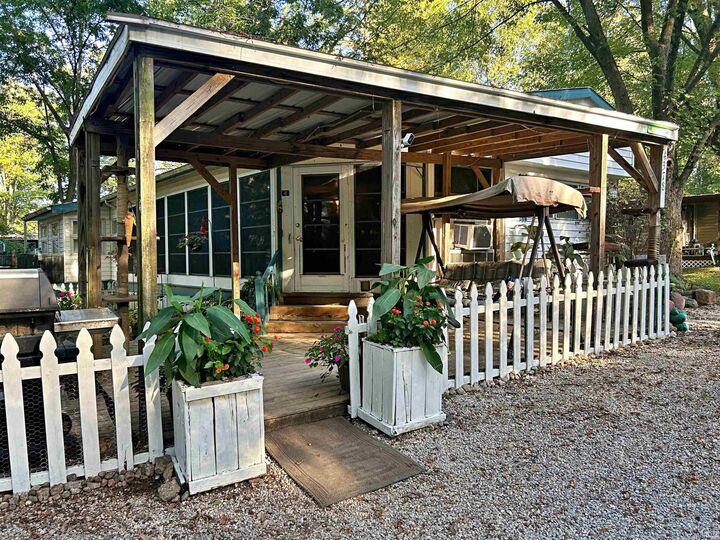 Property Photo: 4378 N Private Road 1185 E IN 47553