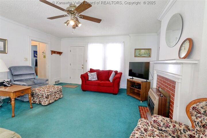 Property Photo:  3814 Noyes Avenue SE  WV 25304
