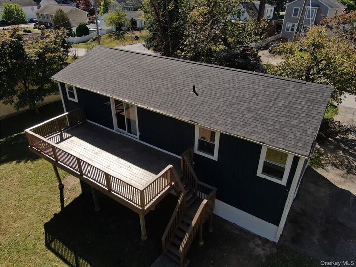 Property Photo:  375 Lake Shore Drive  NY 10541 
