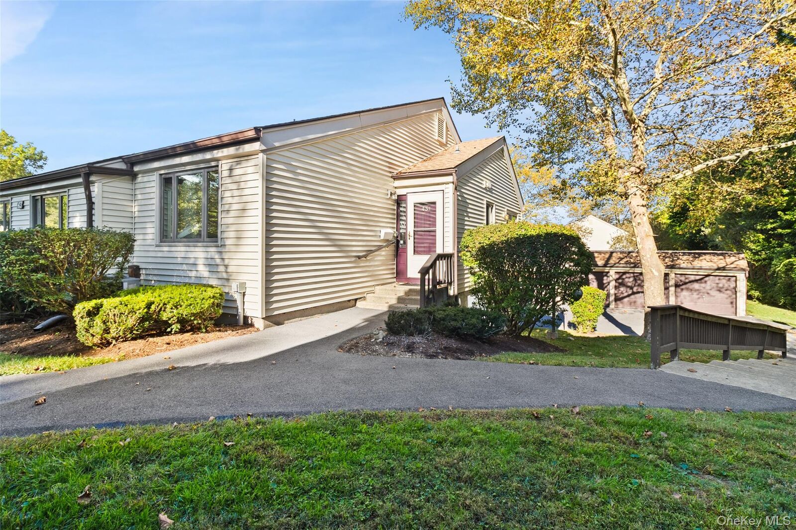 Property Photo:  43 Jefferson Oval B  NY 10598 
