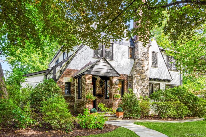 83 Fenimore Road  New Rochelle NY 10804 photo