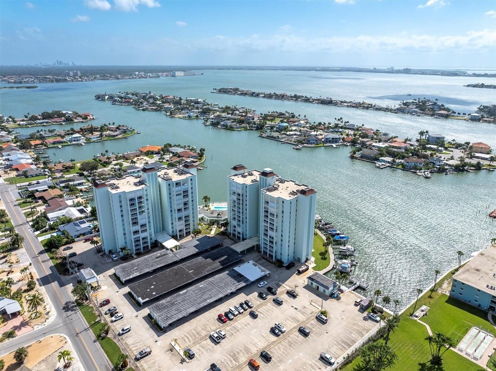 Property Photo:  400 64th Avenue 601  FL 33706 