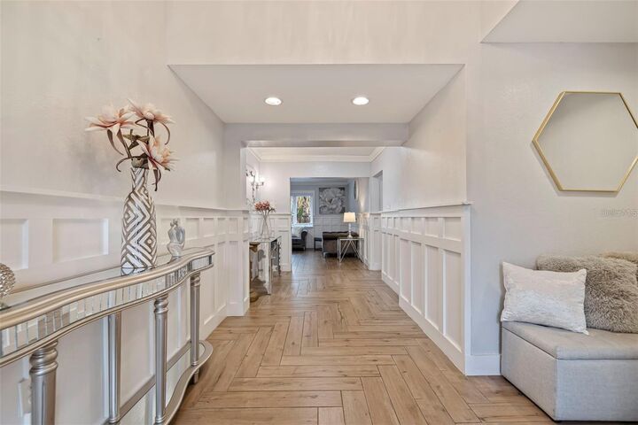 Property Photo: 2790 Pinellas Point Drive S FL 33712