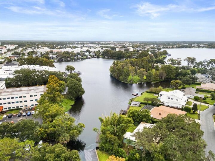 Property Photo:  2001 Lake Drive  FL 32789 