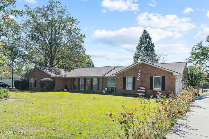 Property Photo:  3720 Dean Drive  GA 31216 