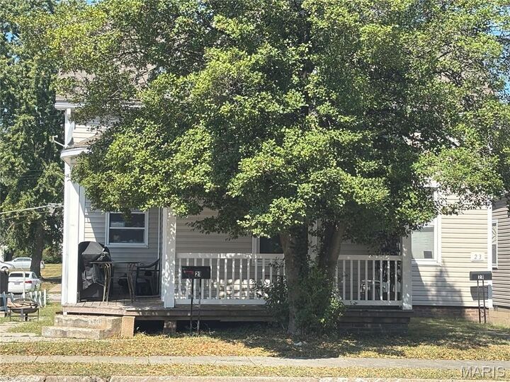 Property Photo:  21 N 17th Street  IL 62226 