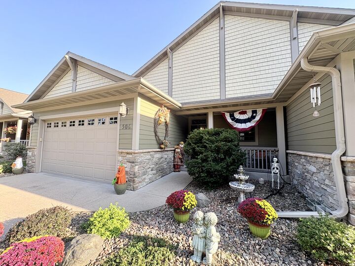 Property Photo: 506 Green Coulee Rd WI 54650