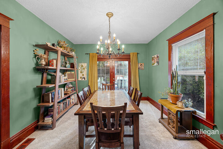 Property Photo: 1530 Queen Avenue NE MI 49505