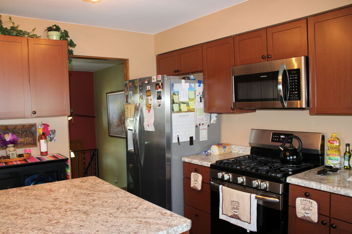 Property Photo:  318 Marshall Road  IL 60106 
