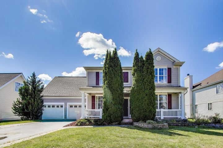 345 W Asbury Drive  Round Lake IL 60073 photo