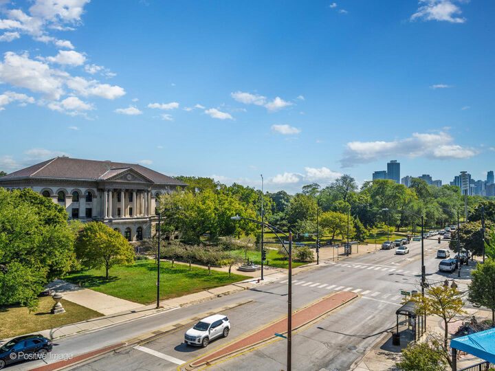 Property Photo:  2020 N Lincoln Park West 3G  IL 60614 