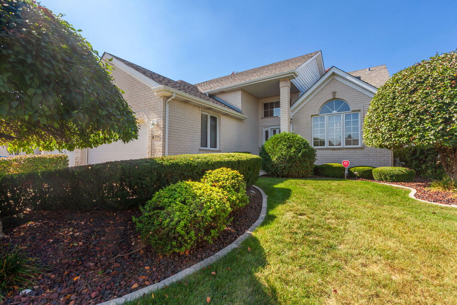 Property Photo: 16306 Chickadee Circle IL 60467