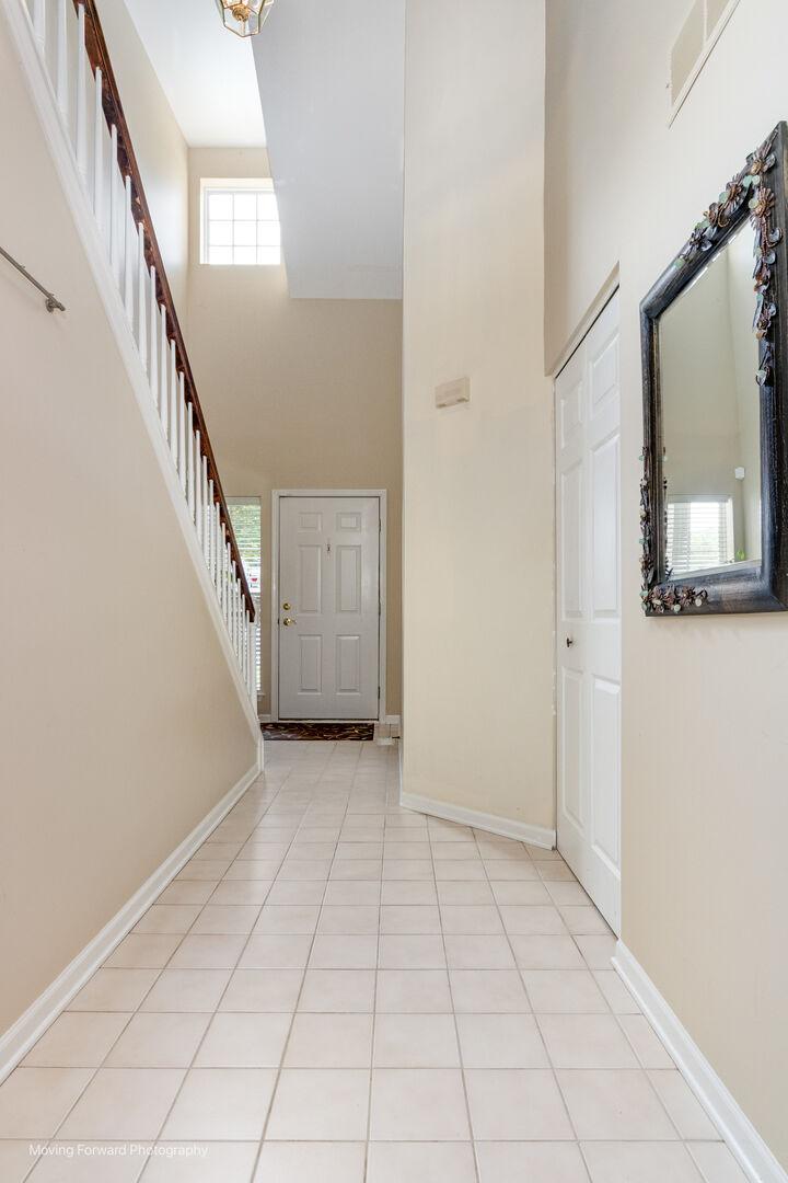 Property Photo:  2714 Whitlock Drive  IL 60561 