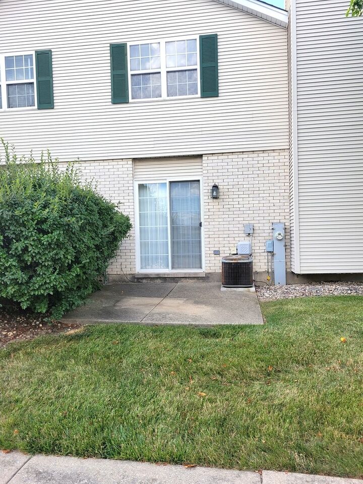 Property Photo:  1430 Root Street  IL 60403