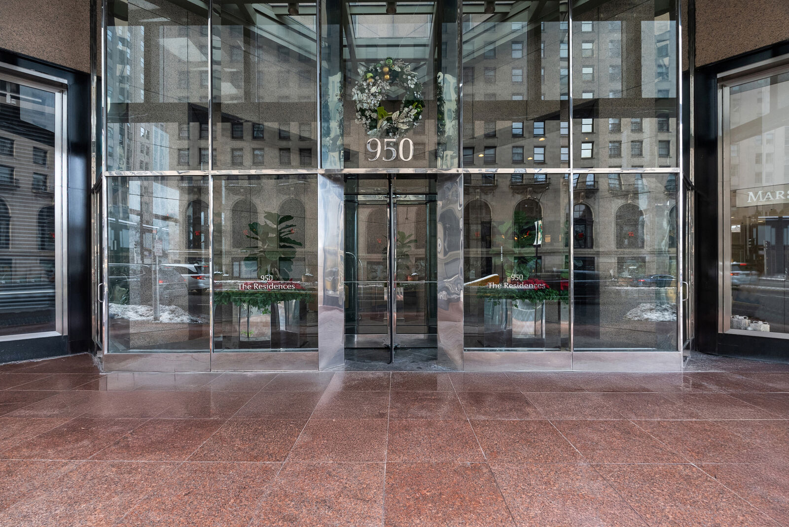 Property Photo: 950 N Michigan Avenue 3704 IL 60611