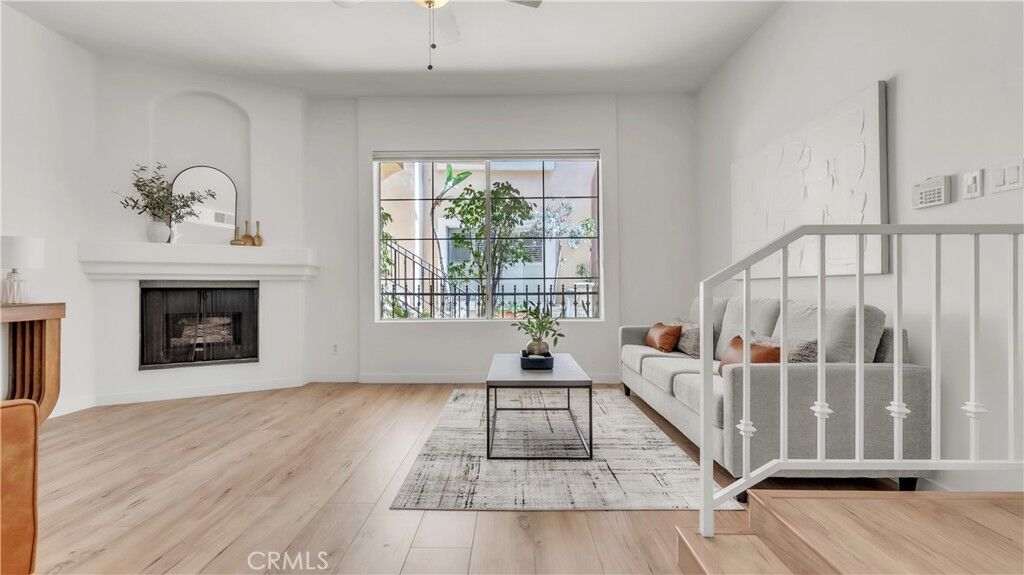 Property Photo:  7111 La Tijera C101  CA 90045 
