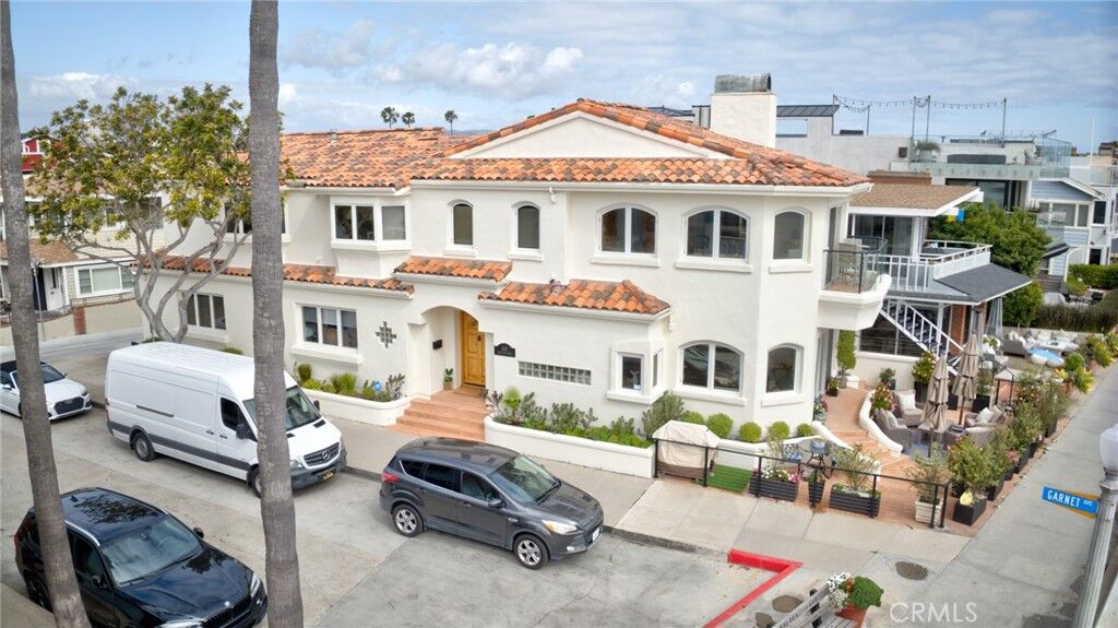 Property Photo:  300 S South Bayfront  CA 92662 