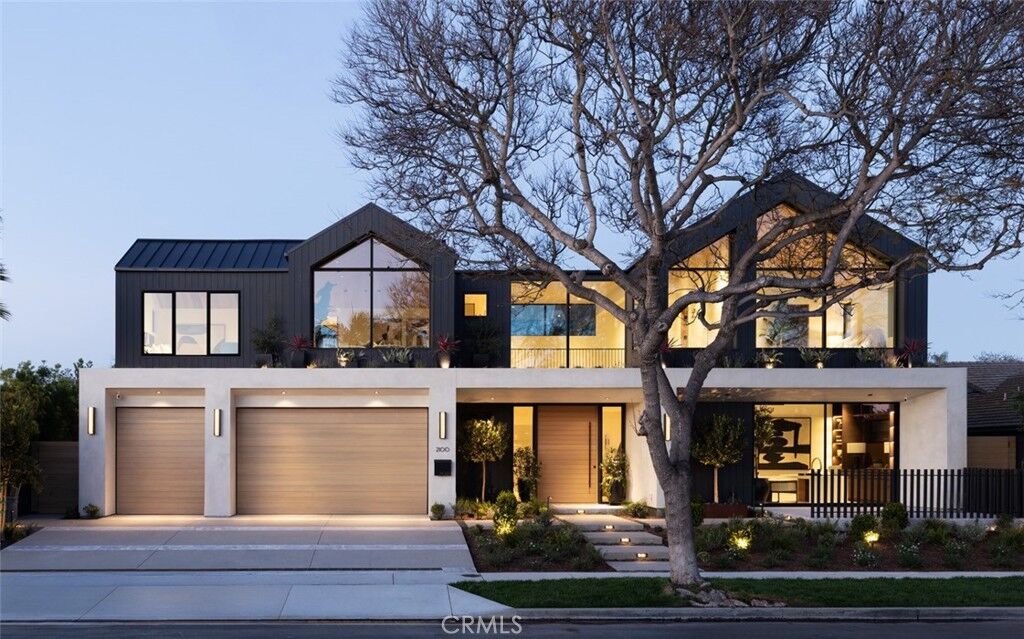 Property Photo:  2100 Windward Ln  CA 92660 