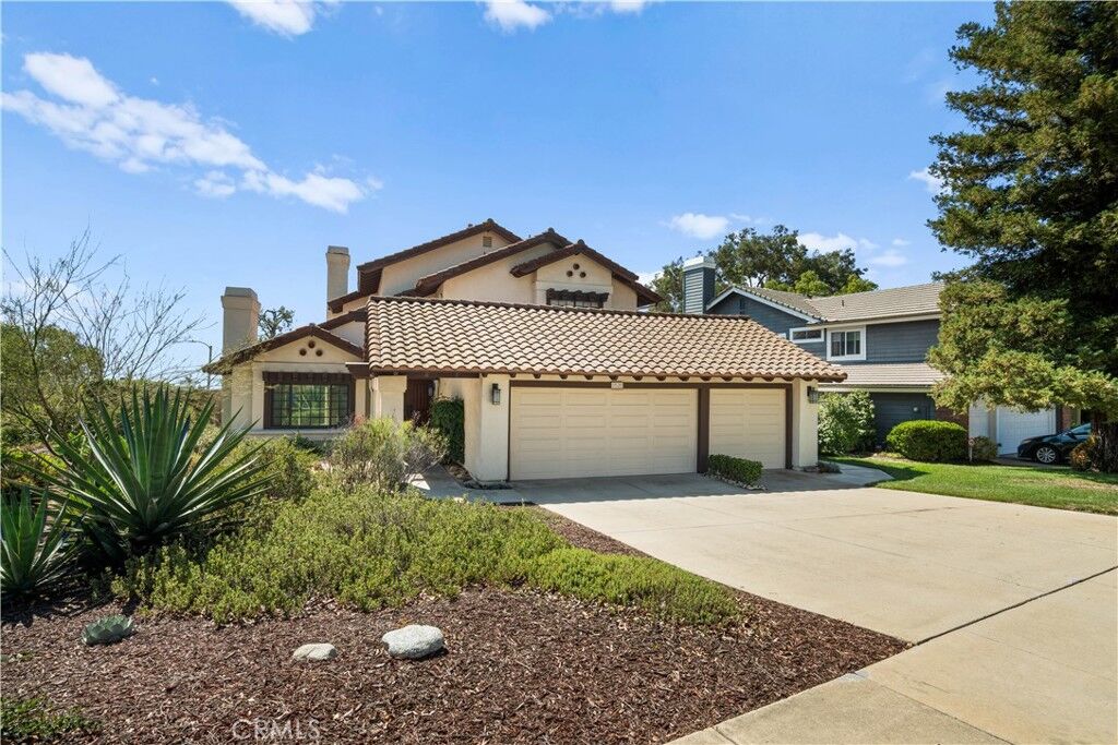 Property Photo: 1520 W Clark Street CA 91784