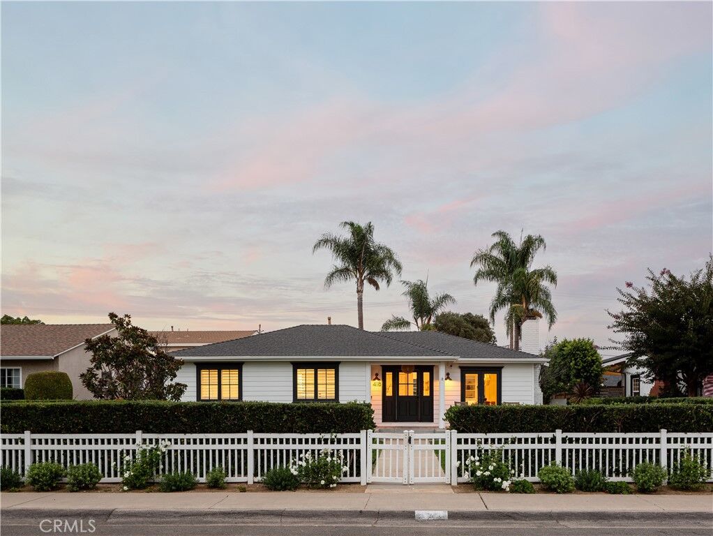 Property Photo:  418 Broadway  CA 92627 