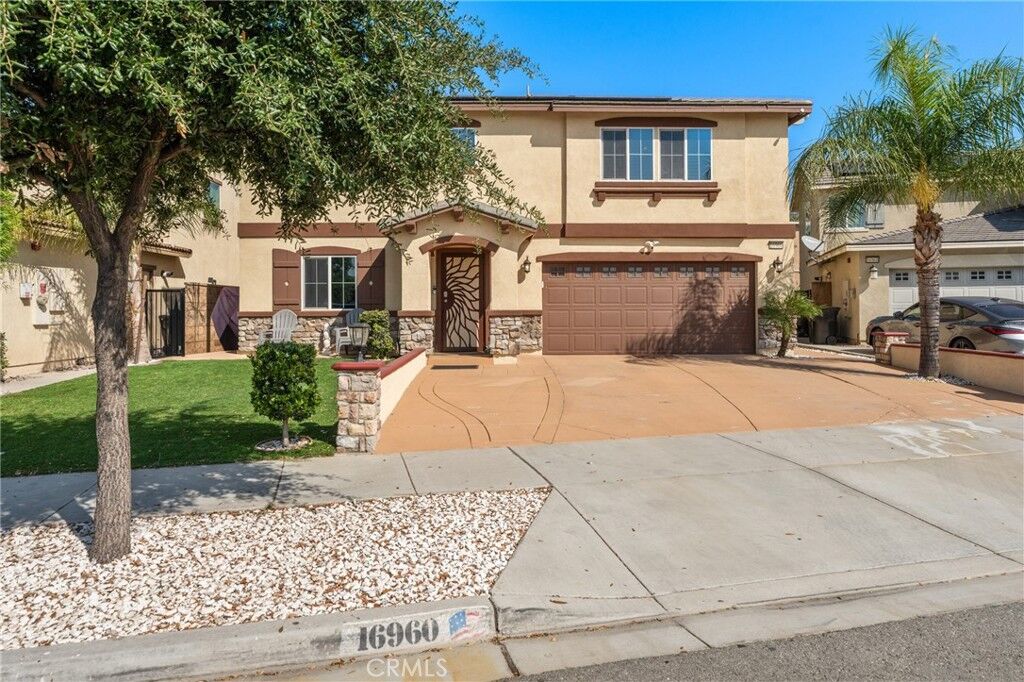 Property Photo:  16960 16960 Beachwood  CA 92336 