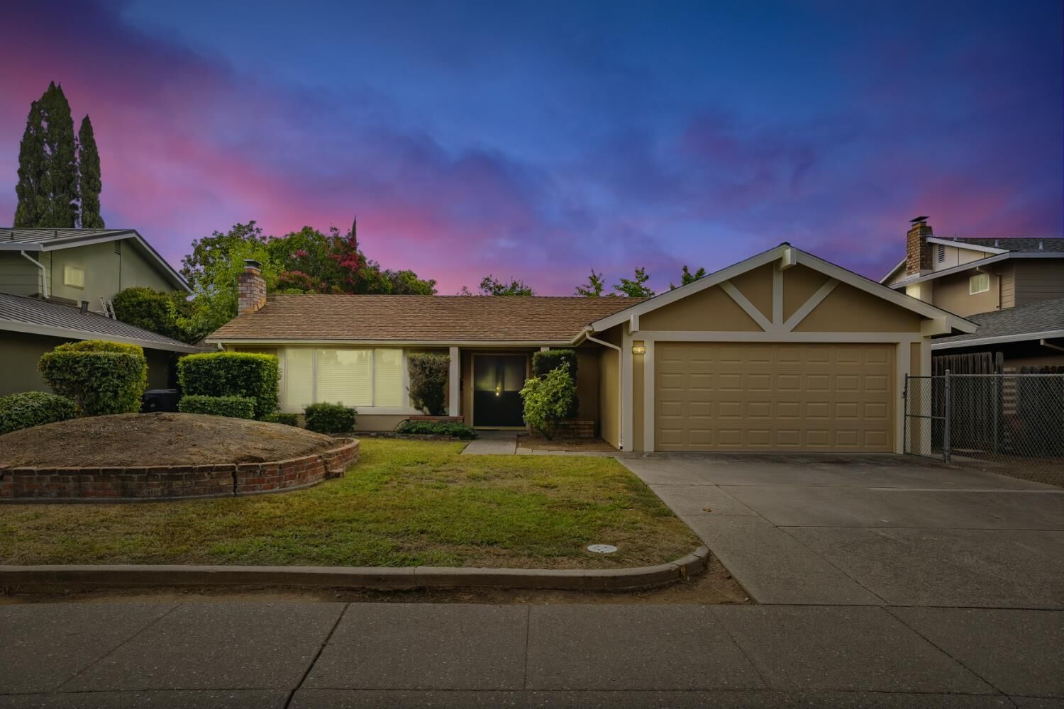 Property Photo:  4836 Rockland Way  CA 95628 