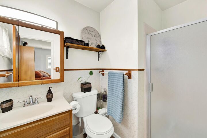 Property Photo:  147 W Woodland Avenue  CA 95695 