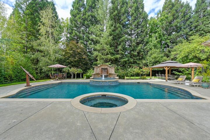 Property Photo:  5147 Westbury Cir  CA 95746 