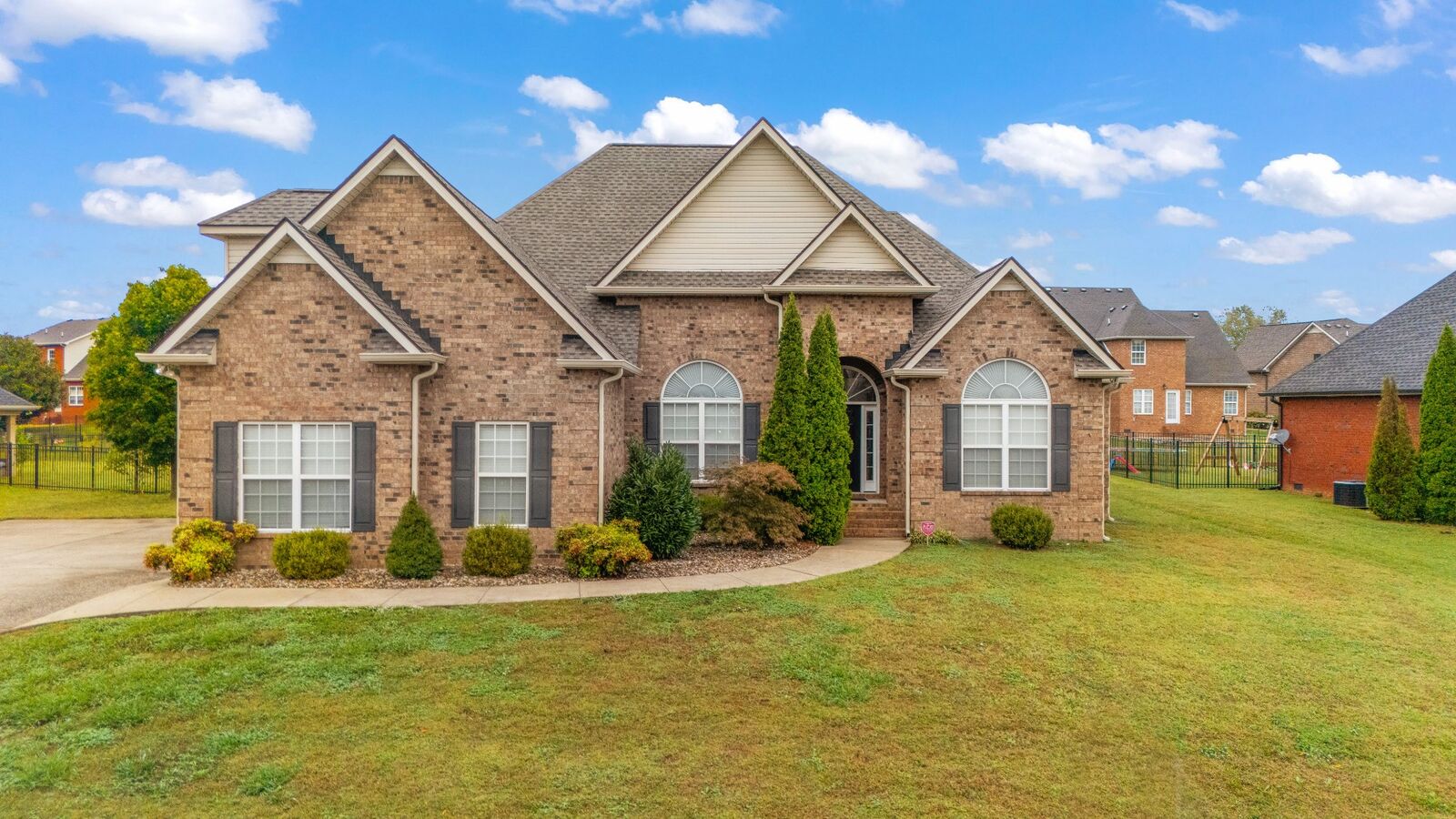 Property Photo:  5039 Macarthur Ave  TN 37129 