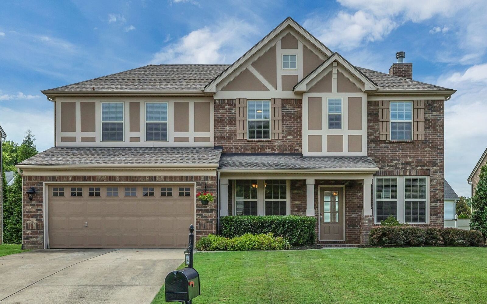 Property Photo: 1232 Stockwell Dr TN 37128