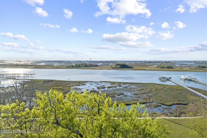 Property Photo:  110 6 Inlet Court Lot 6  NC 28443 