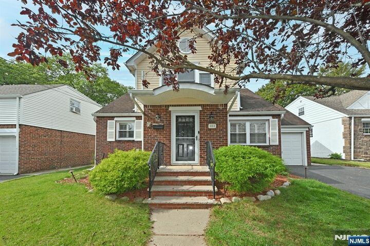 Property Photo:  181 Huguenot Drive  NJ 07646 