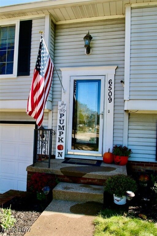 Property Photo:  6509 Hudson Avenue  OH 44060 