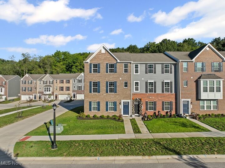 1122 Bean Lane  Akron OH 44313 photo