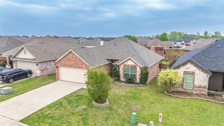 Property Photo: 133 Cherokee Street TX 75402