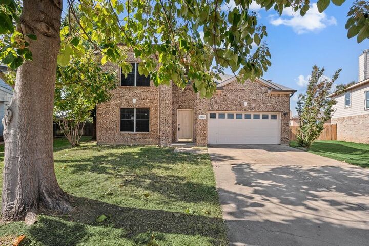 4662 Snow Ridge Court  Fort Worth TX 76133 photo