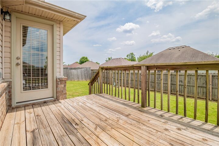 Property Photo: 3009 SW Waterleaf Avenue AR 72713