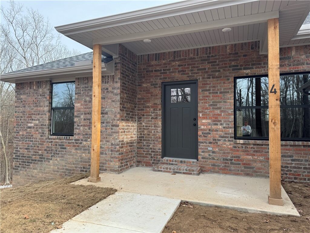 Property Photo:  4 Melrose Lane  AR 72715 
