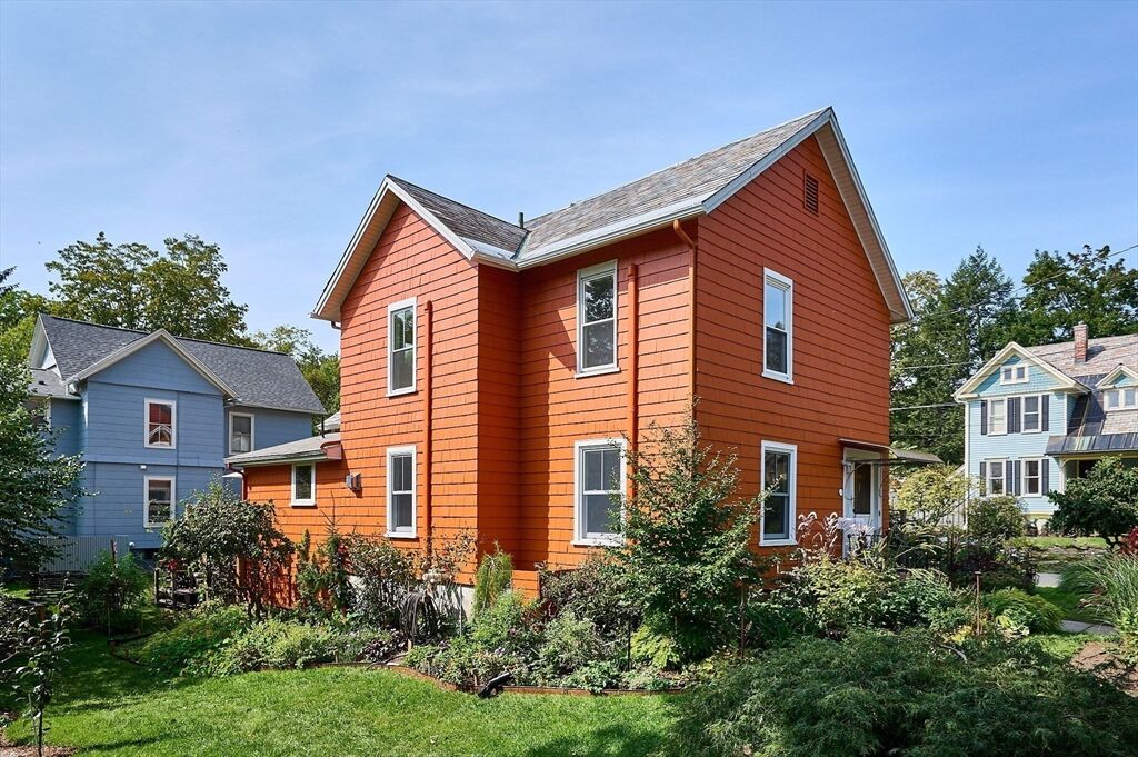 Property Photo: 14 Arlington St MA 01060