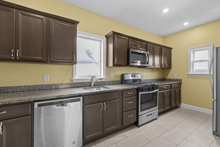 Property Photo:  329 Washington St 2  MA 02143 